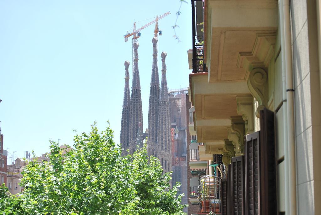 バルセロナGaudi Sdbアパートメント エクステリア 写真